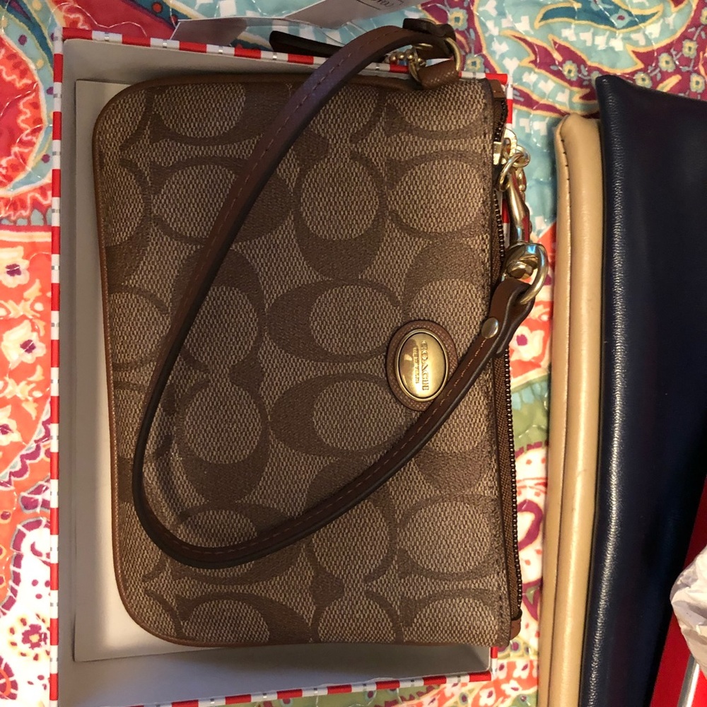 Coach signature Wristlet